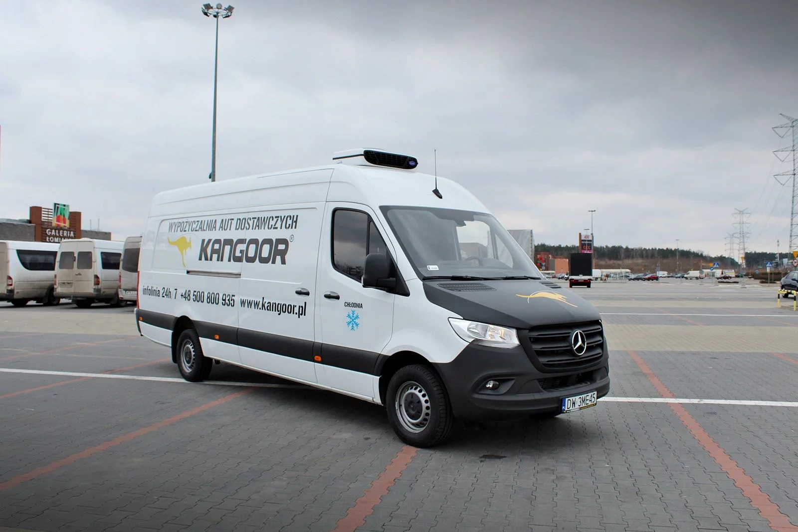  samochód z chłodnią