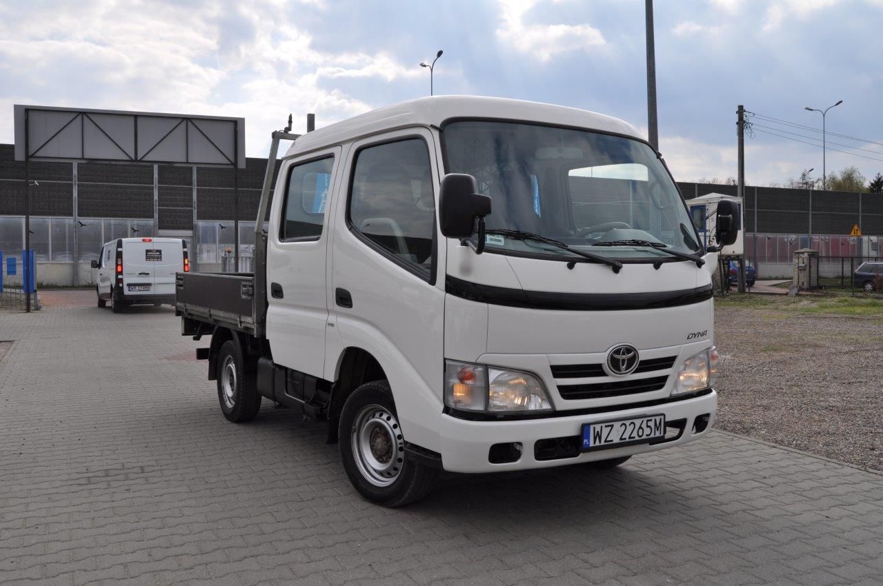 Toyota Dyna Doka / Podwójna Kabina